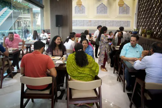 padharo sa centrepoint 4955